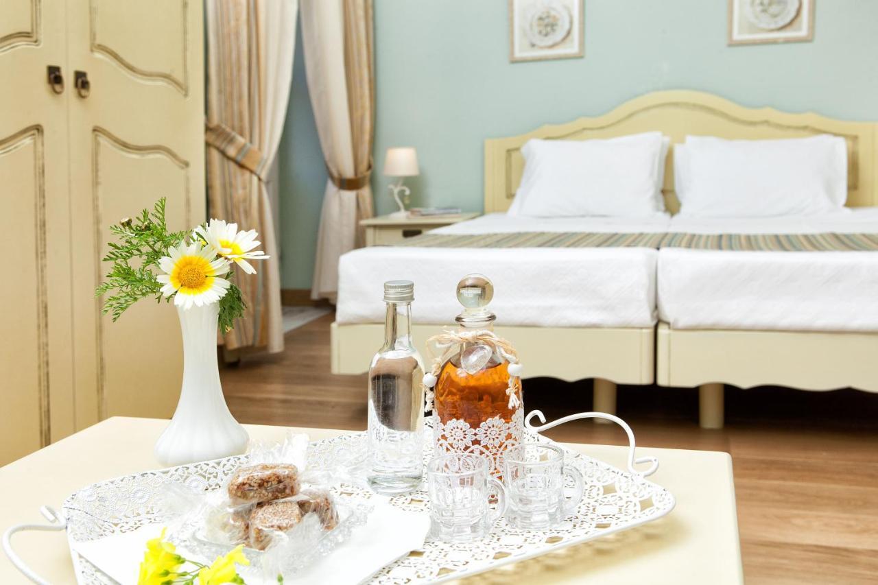 Egli Hotel Ándros Екстериор снимка
