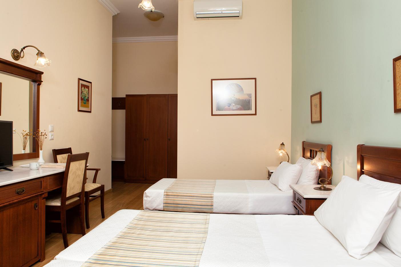 Egli Hotel Ándros Екстериор снимка