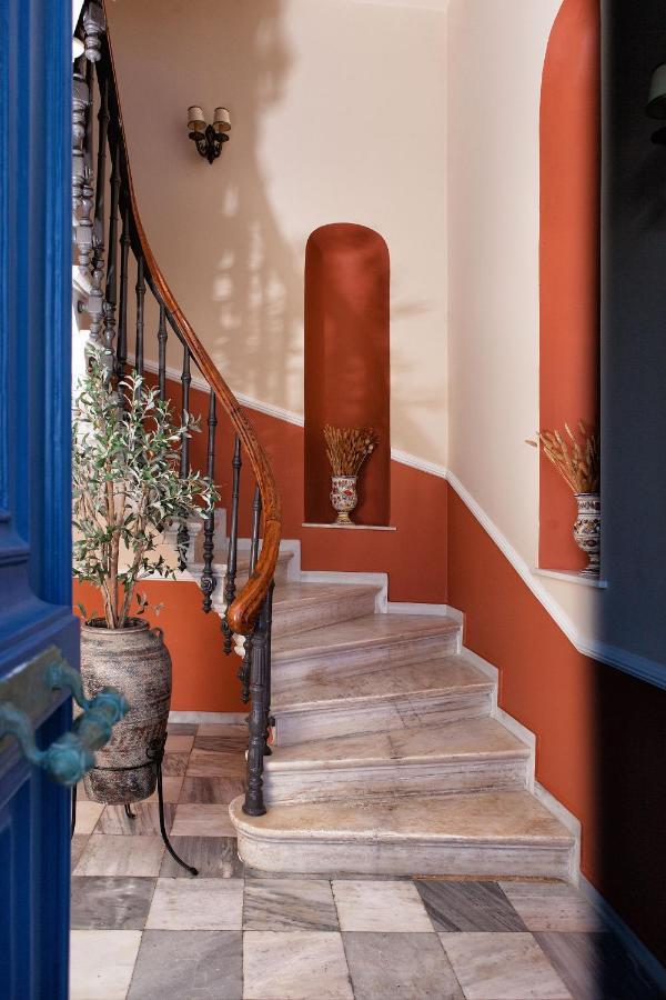 Egli Hotel Ándros Екстериор снимка